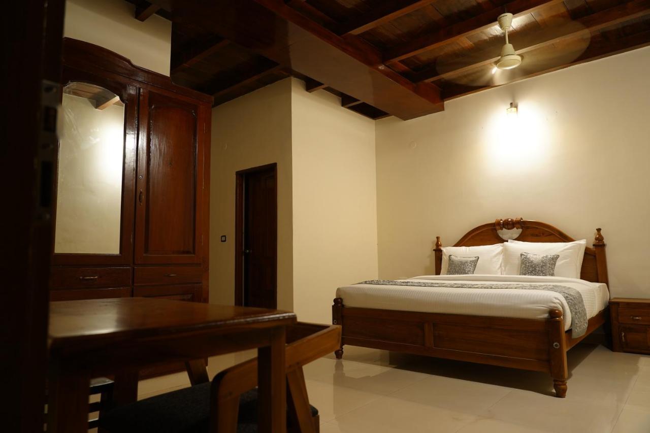 Alfred Place Kochi Exterior photo