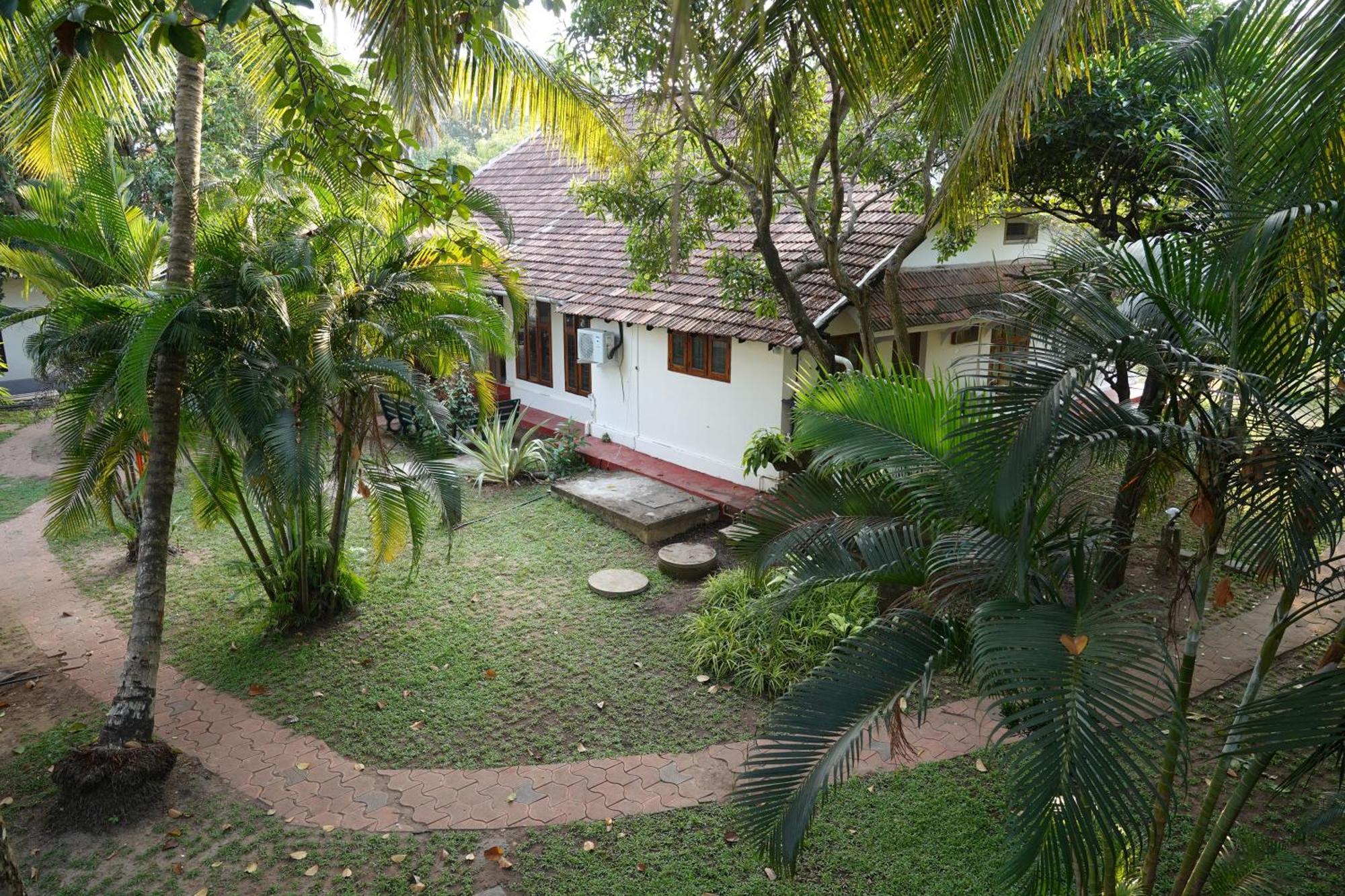 Alfred Place Kochi Exterior photo